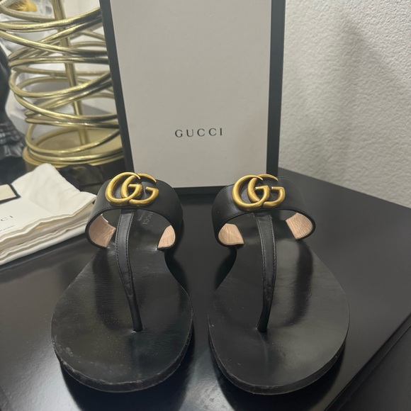 Gucci GG Leather Thong Sandal Black 37 - Picture 2 of 10